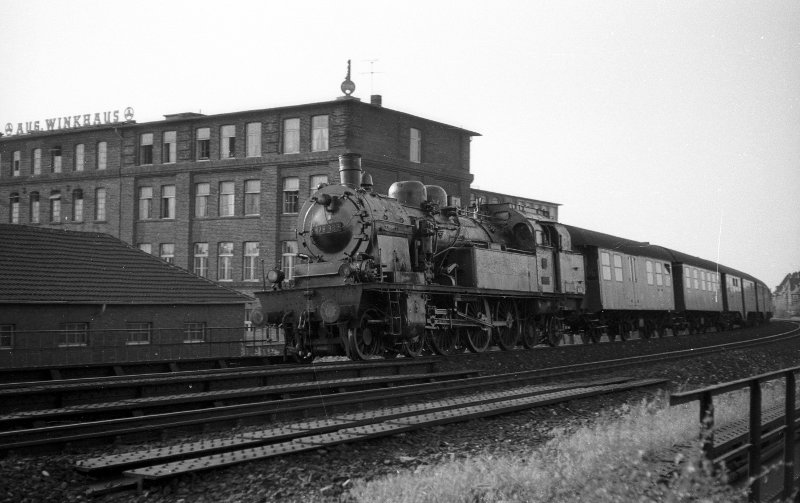 78 393, vor 2666 aus Gronau; bei Münster Hbf