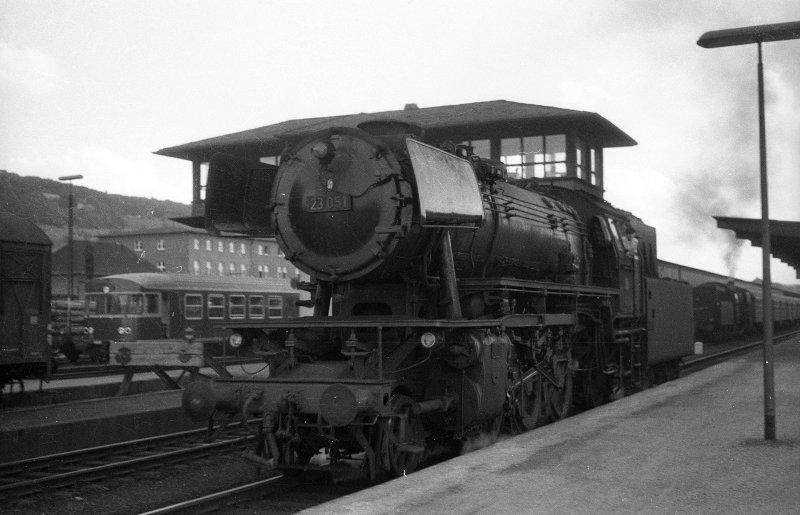 23 051; Bf Trier Hbf