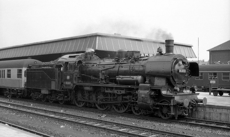 38 2650, vor Pz; Bf Münster Hbf