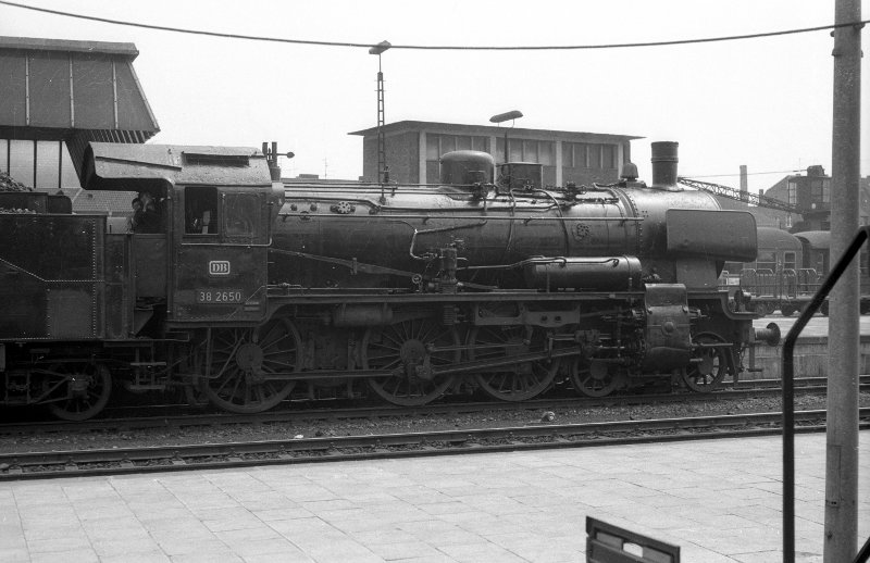 38 2650, vor Pz; Bf Münster Hbf