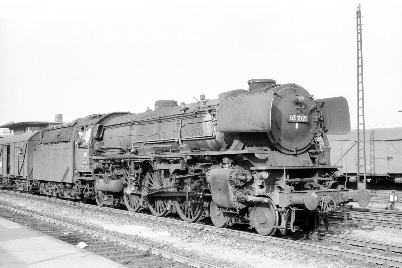 03 1021, rangiert; Bf Münster Hbf