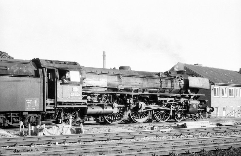 03 1008, Anfahrt vor D 282; Bf Münster Hbf