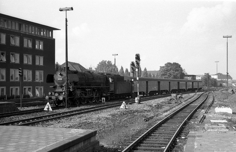 01 1072, Einfahrt vor Pz aus Osnabrück; Bf Münster