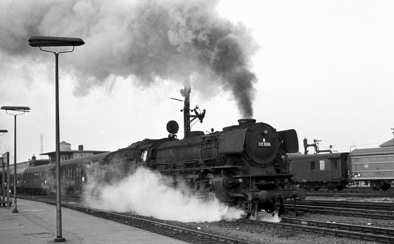 03 1016, vor D 282; Bf Münster Hbf