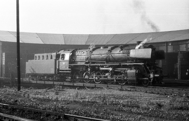 44 1072; Bw Hagen Vorhalle Drehscheibe