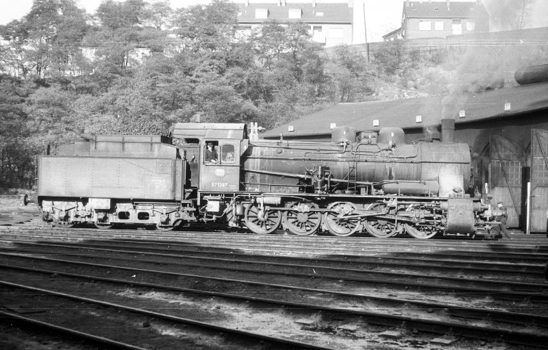 57 1387; Bw Hagen Gbf