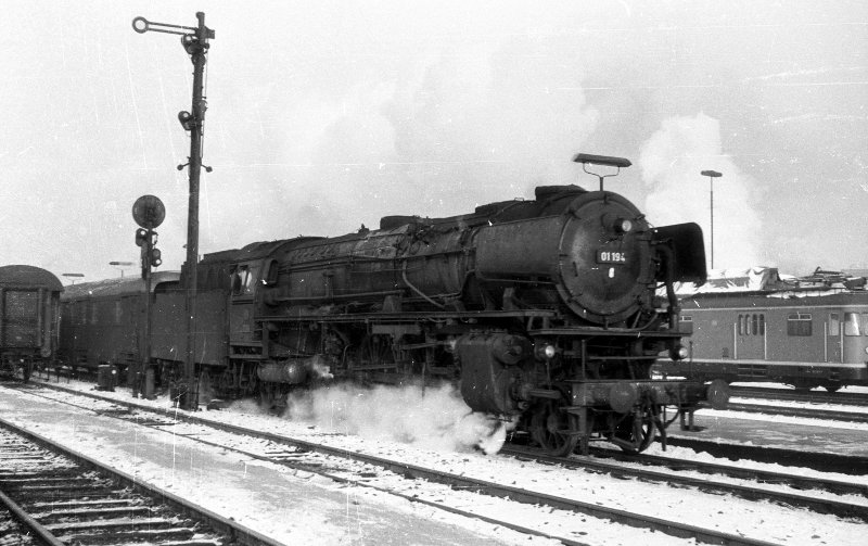 01 194, vor D 66; Bf Münster Hbf