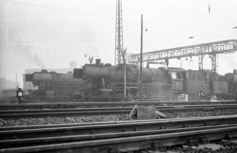 50 319, neben 23 074; Bw Münster