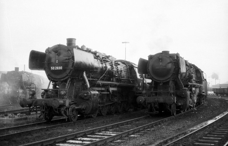 50 2690, neben 50 1354; Bw Osnabrück Rbf