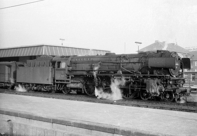 01 194, vor E 566; Bf Münster Hbf