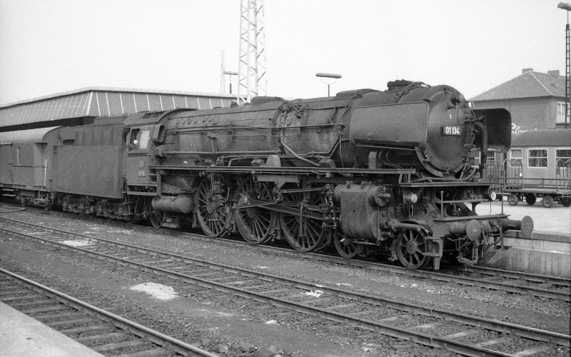 01 134, vor E 566; Bw Münster