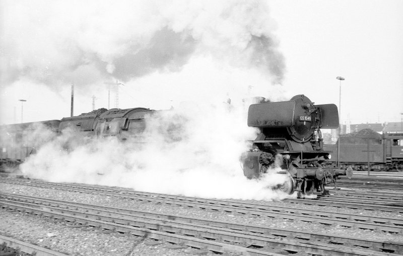 03 1049, vor D 282; Bf Münster Hbf