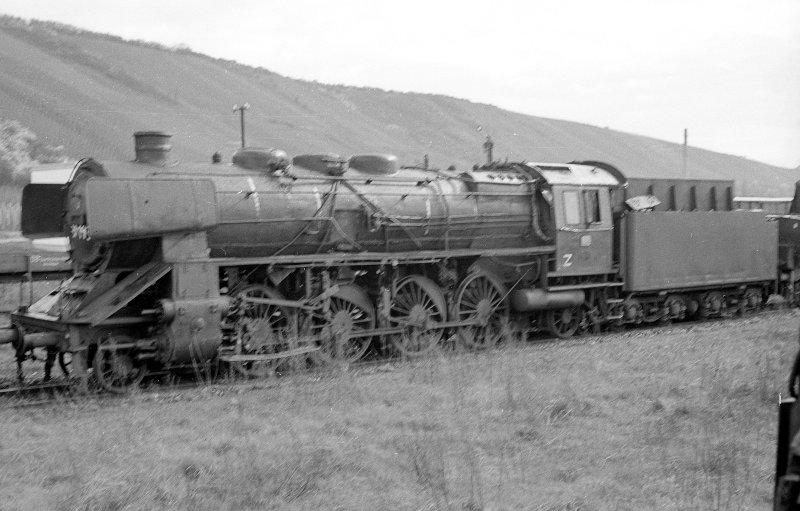 39 143; Bf Karthaus b. Trier