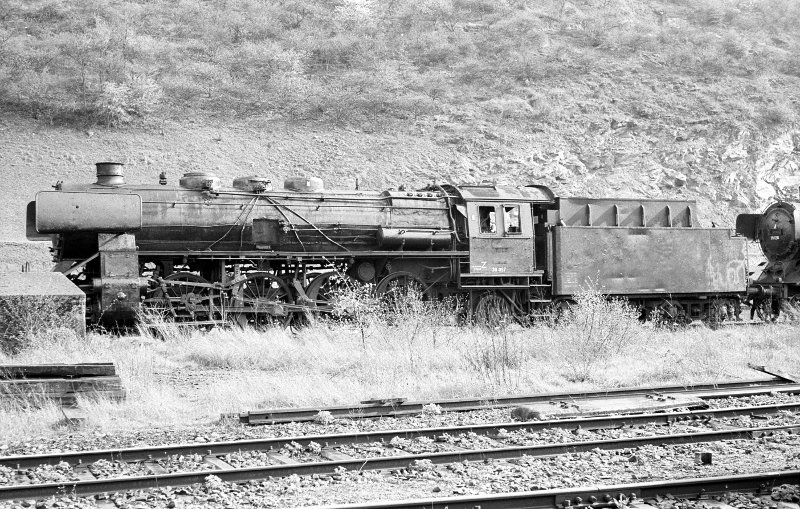 39 057; Bf Karthaus b. Trier