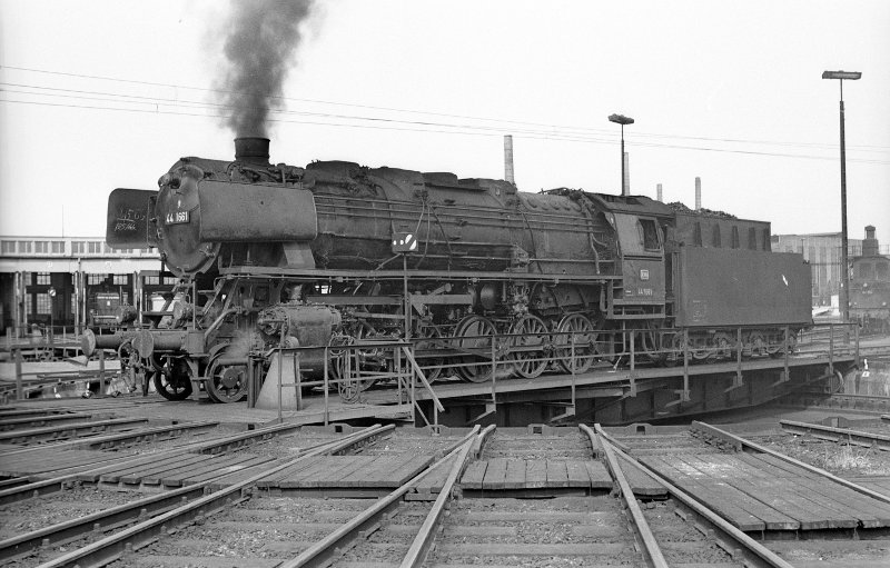 44 1661; Bw Osnabrück Rbf Drehscheibe