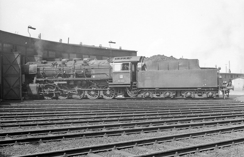 50 2222, abgestellt; Bw Gremberg