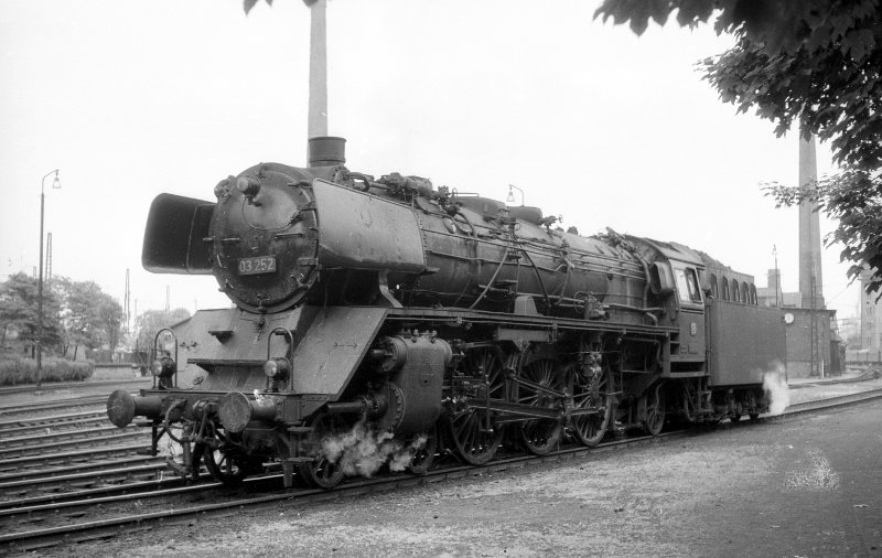 03 252; Bw Köln Deutzerfeld