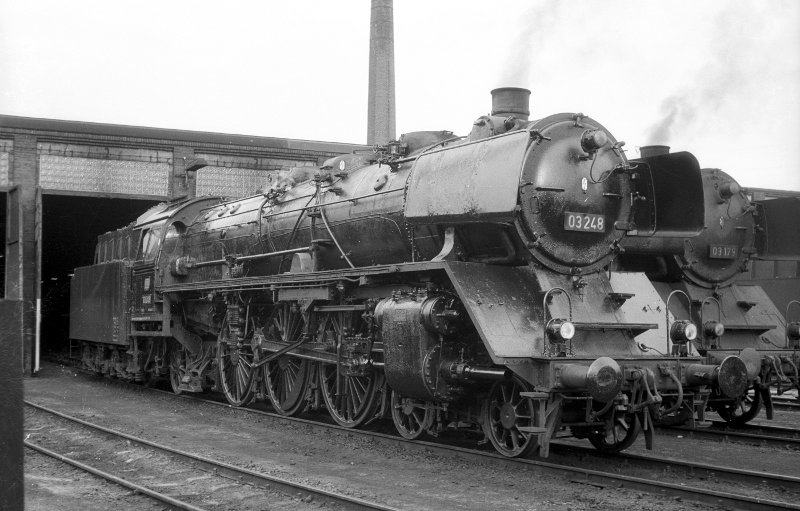 03 248; Bw Köln Deutzerfeld