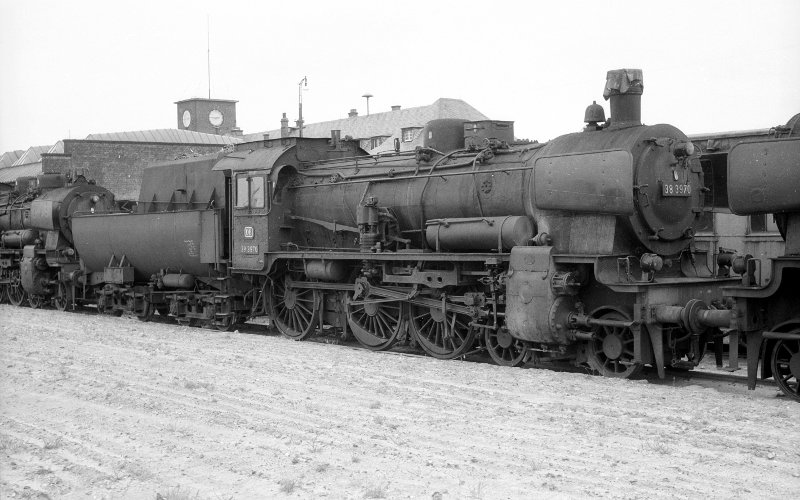 38 3970, abgestellt; Bw Düren Hbf