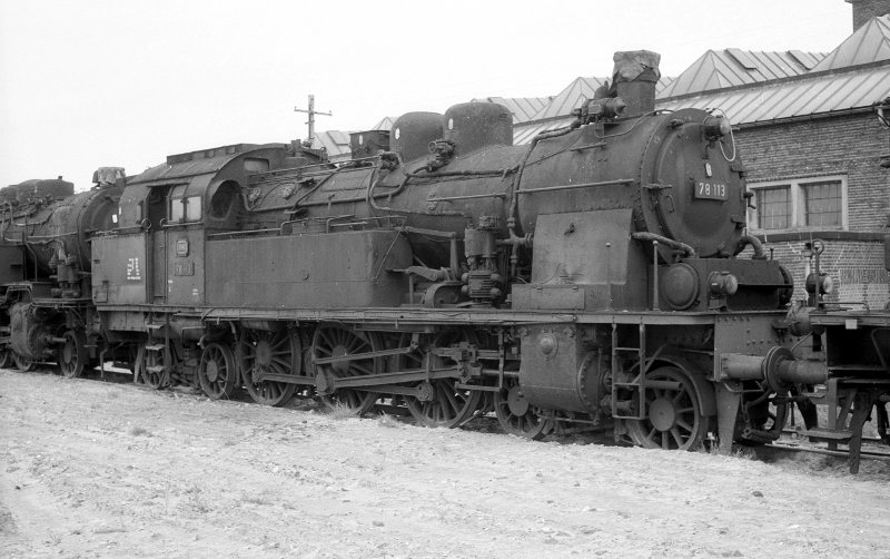 78 113; Bw Düren