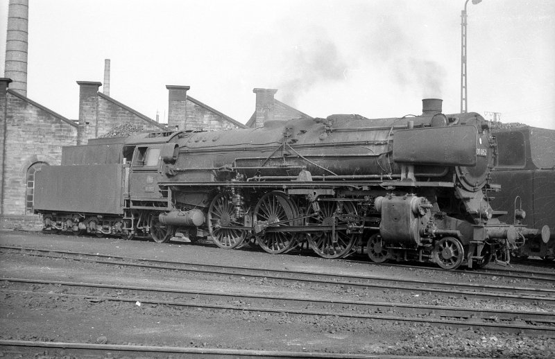 01 052; Bw Saarbrücken Hbf