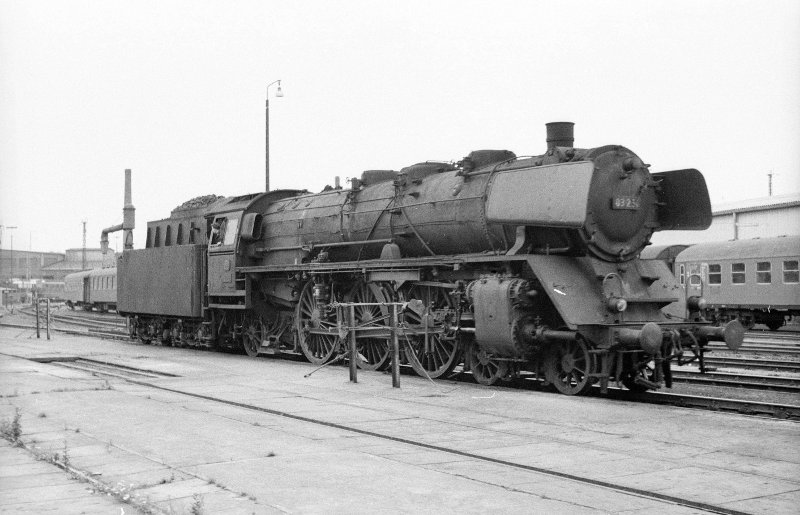 03 251; Bw Köln Deutzerfeld