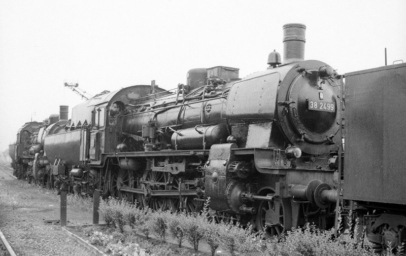 38 2499; Bw Trier