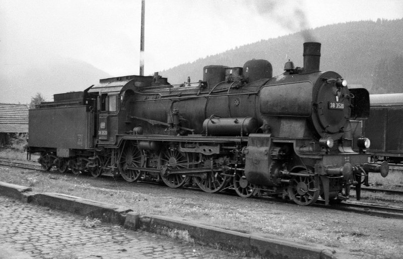 38 3520; Bw-Ast Hausach