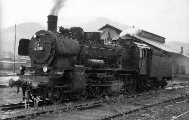 38 3520; Bw-Ast Hausach