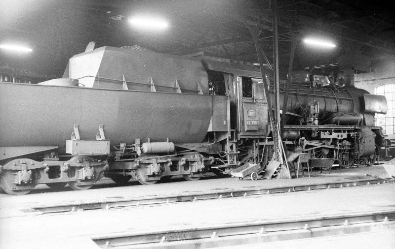 38 3983; Bw Lindau Lokschuppen