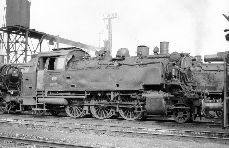 64 303; Bw Tübingen