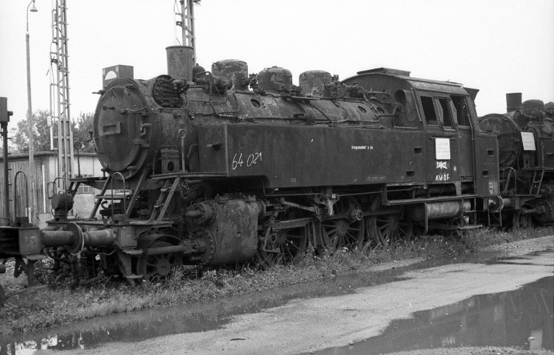 64 021, zur Verschrottung; Bf Feldkirchen