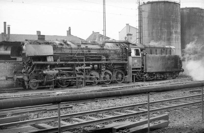 44 1221; Bw Bebra