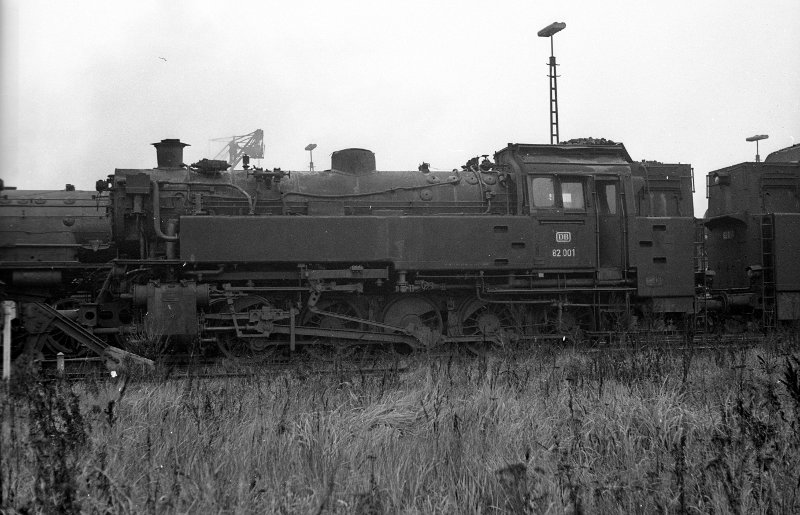 82 001; Bw Emden