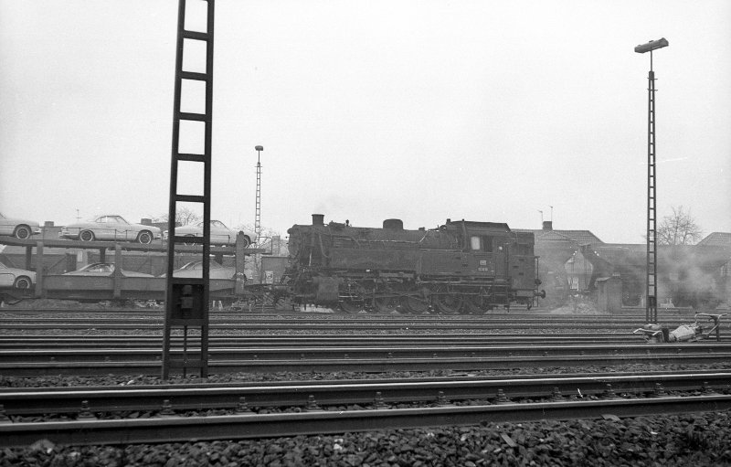 82 036; Bw Emden