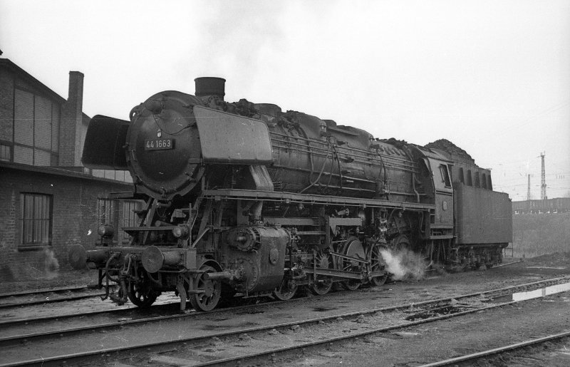 44 1663; Bw Hamburg Wilhelmsburg