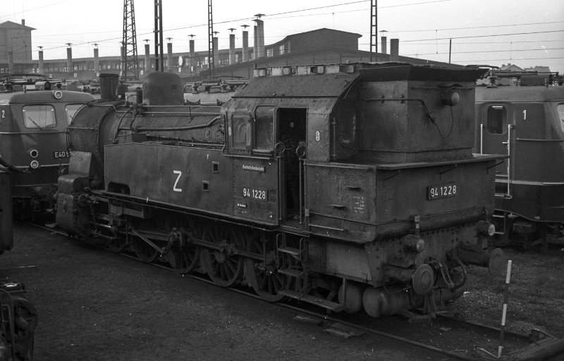 94 1228; Bw Hamburg Wilhelmsburg