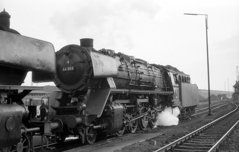 44 669; Bw Münster