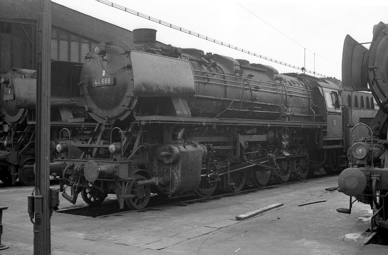 44 668; Bw Gremberg