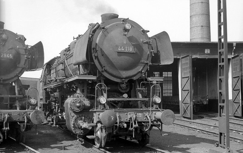 44 118, neben 50 2846; Bw Osnabrück Rbf