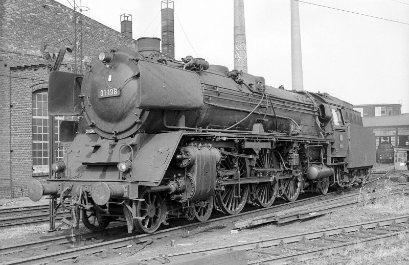 01 198; Bw Bremen Hbf