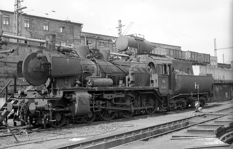 38 3017; Bw Hamburg Hbf