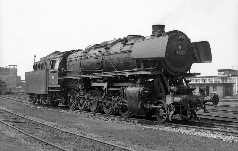 44 020; Bw Braunschweig