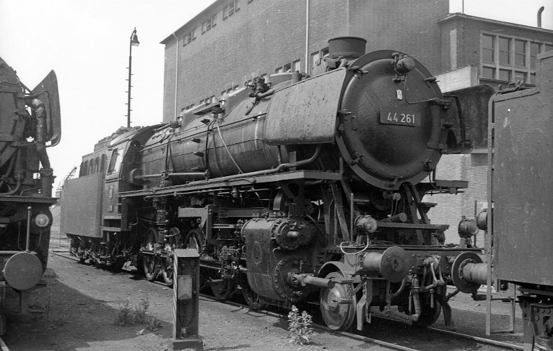 44 261; Bw Braunschweig