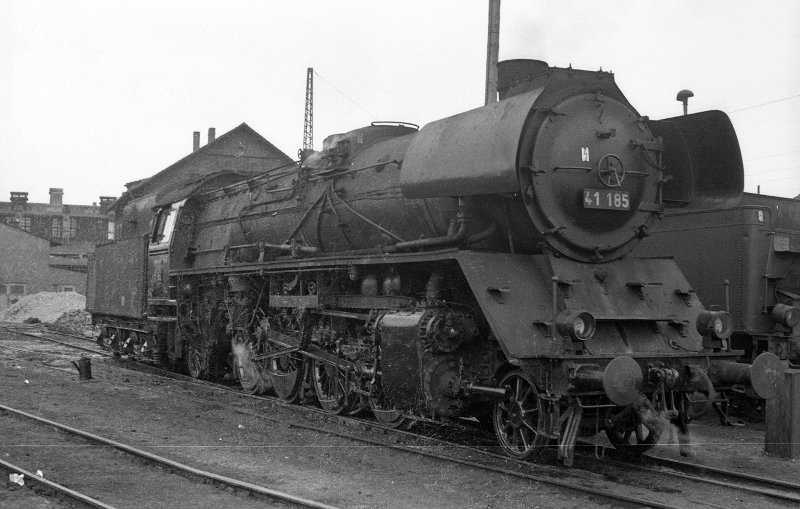 41 185; Bw Erfurt P