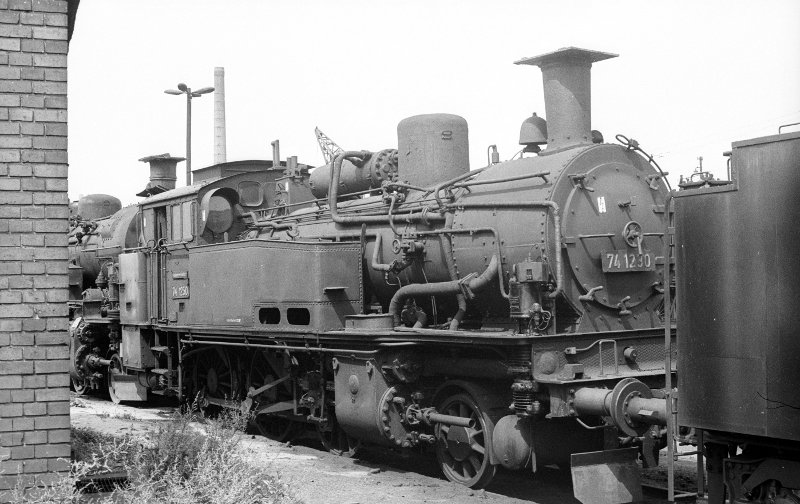 74 1230; Bw Berlin Ostbahnhof