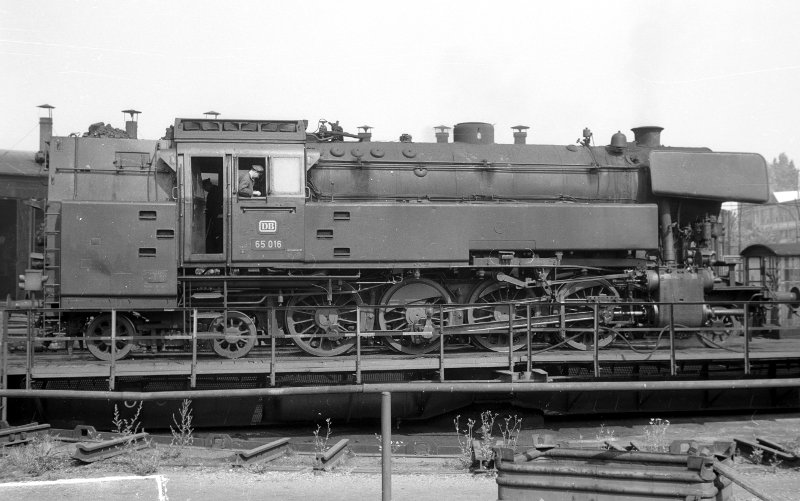 65 016; Bw Limburg Drehscheibe