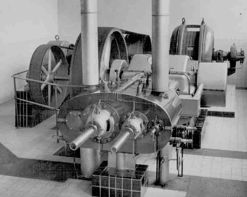 Dampfmaschine mit Generatoren
