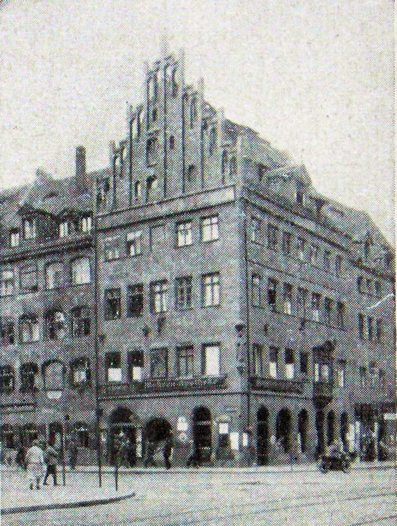 Mohren-Apotheke: Geschäftshaus