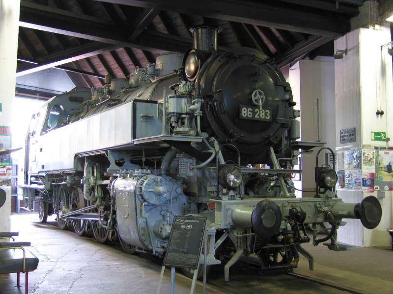 Dampflokomotive: Ansicht von rechts, in Fotografieranstrich